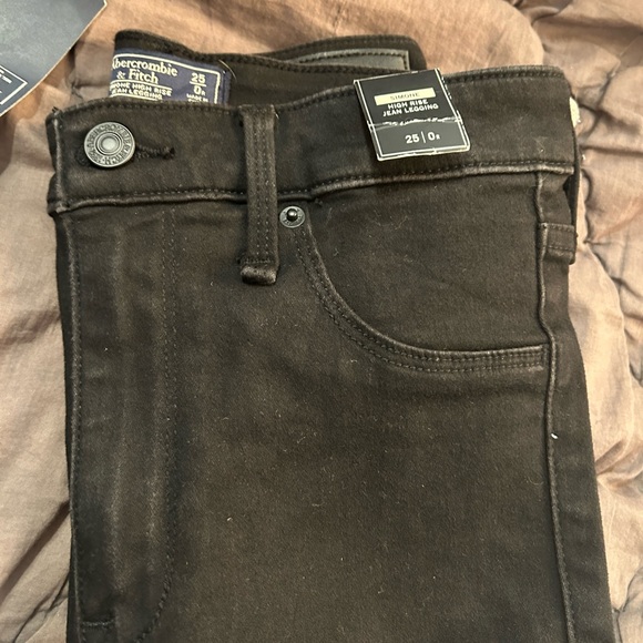 Abercrombie and Fitch 4 pairs Jean Leggings Bundle 25 0 R - Picture 5 of 5